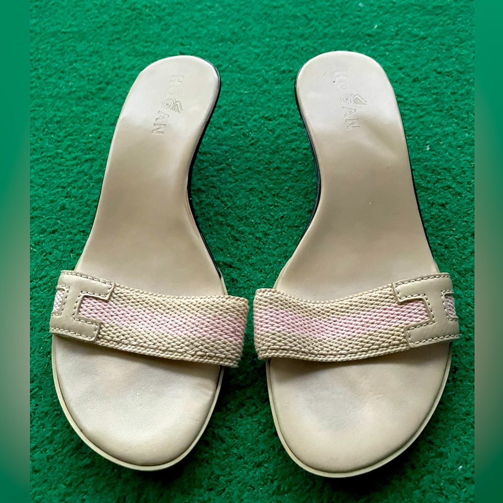 HOGAN Kitten Heel Mules Tan Leather Size 8 to 8.5 Preowned Good Condition